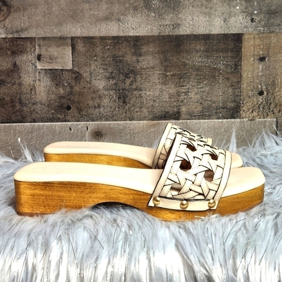Host Post 🎉 New Tory Burch BASKET-WEAVE CLOG - Picture 3 of 13